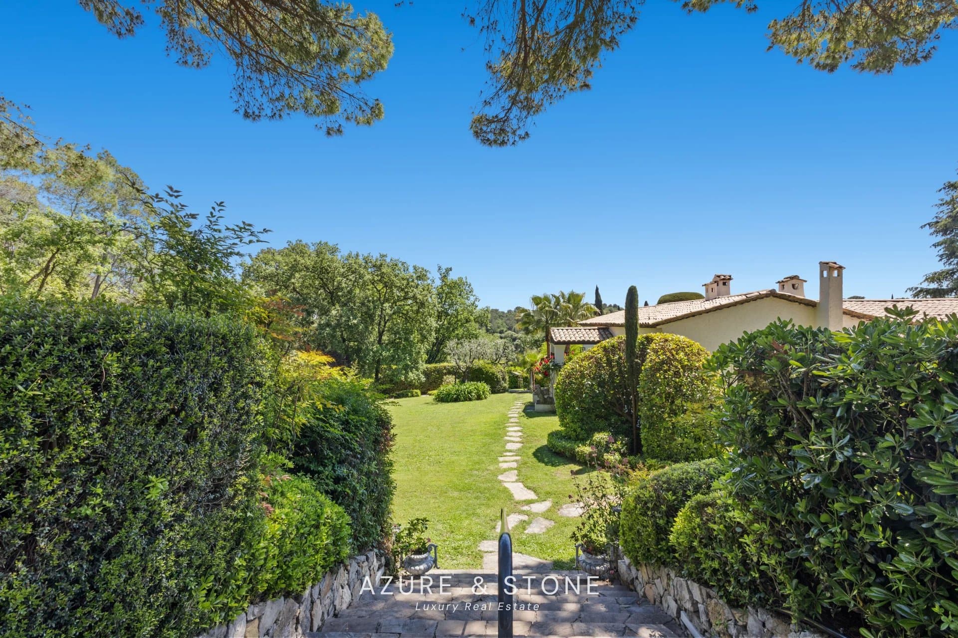 Exceptional Estate gallery 17