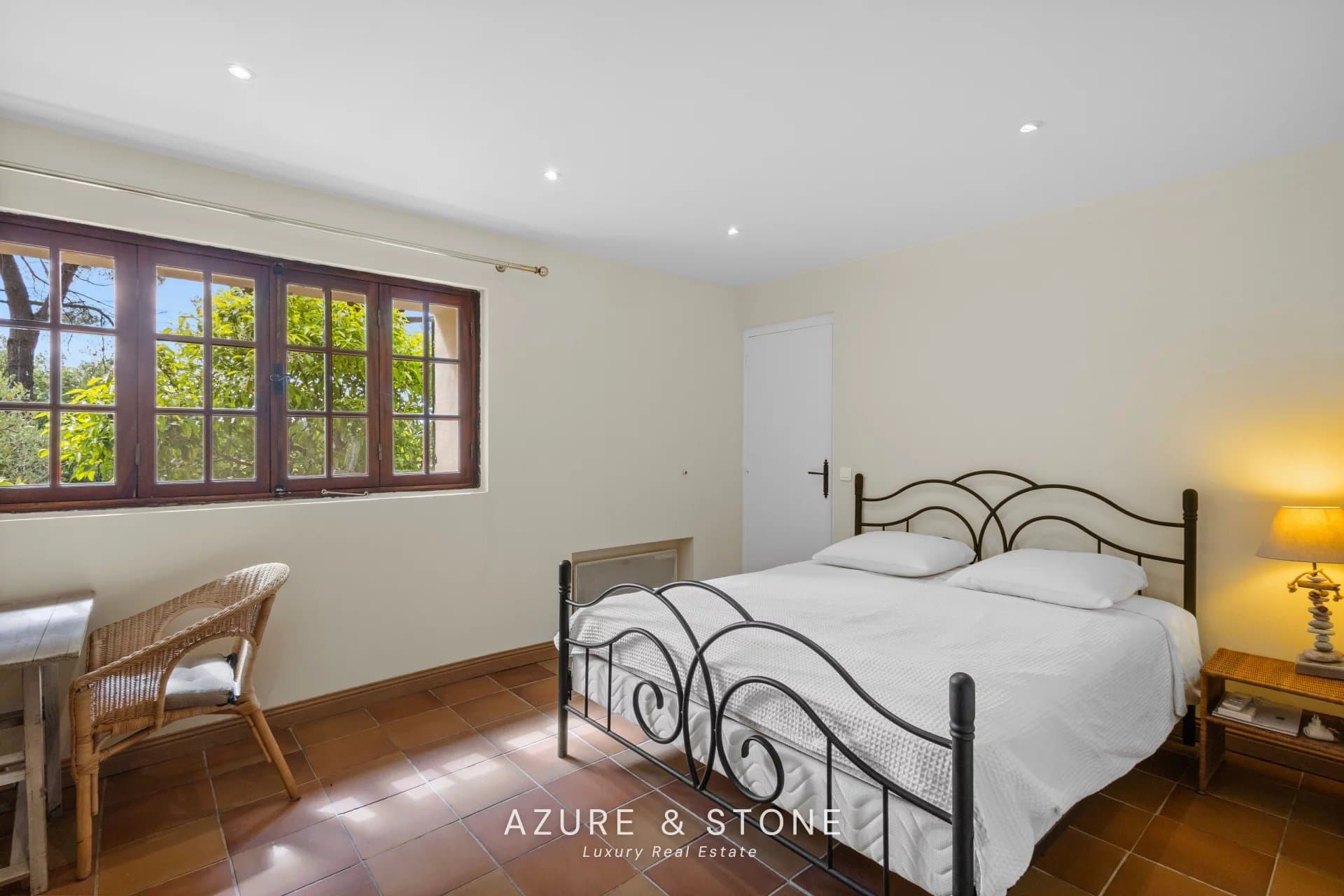 Exceptional Estate gallery 21