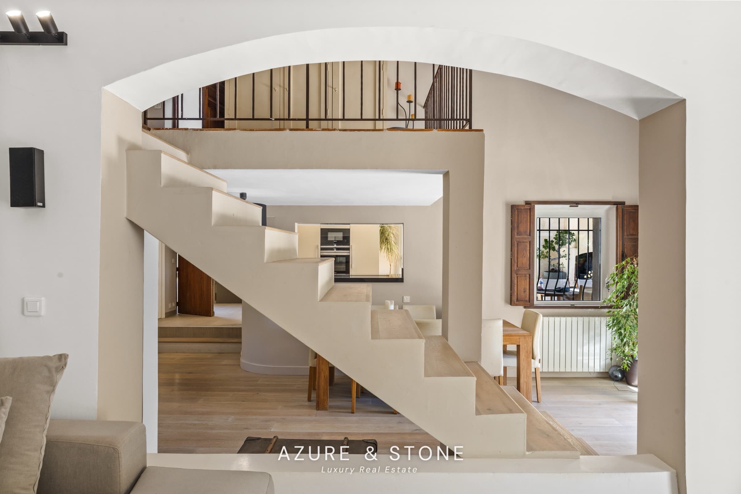 Residence of Exceptional Charm gallery 1