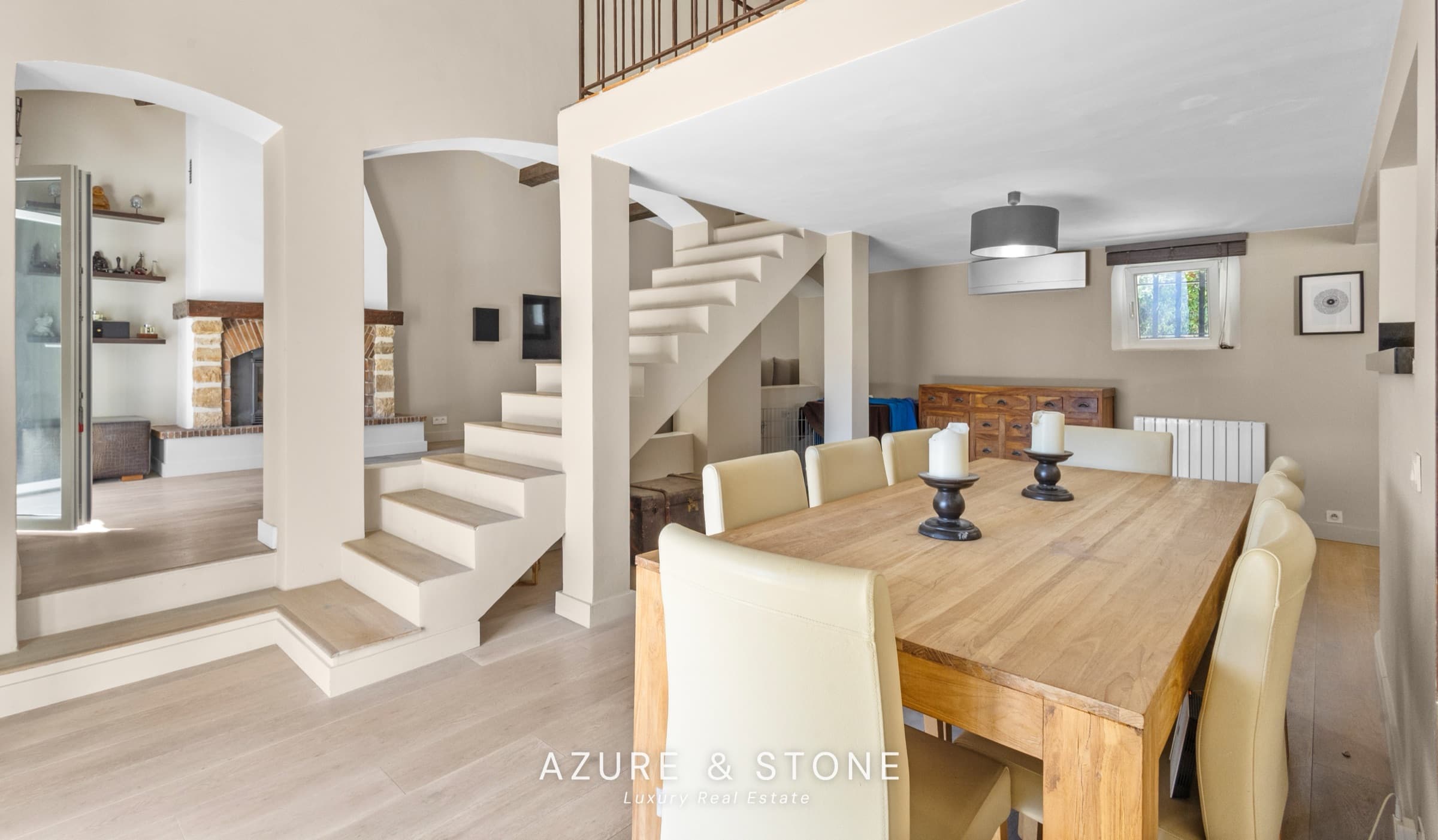 Residence of Exceptional Charm gallery 21