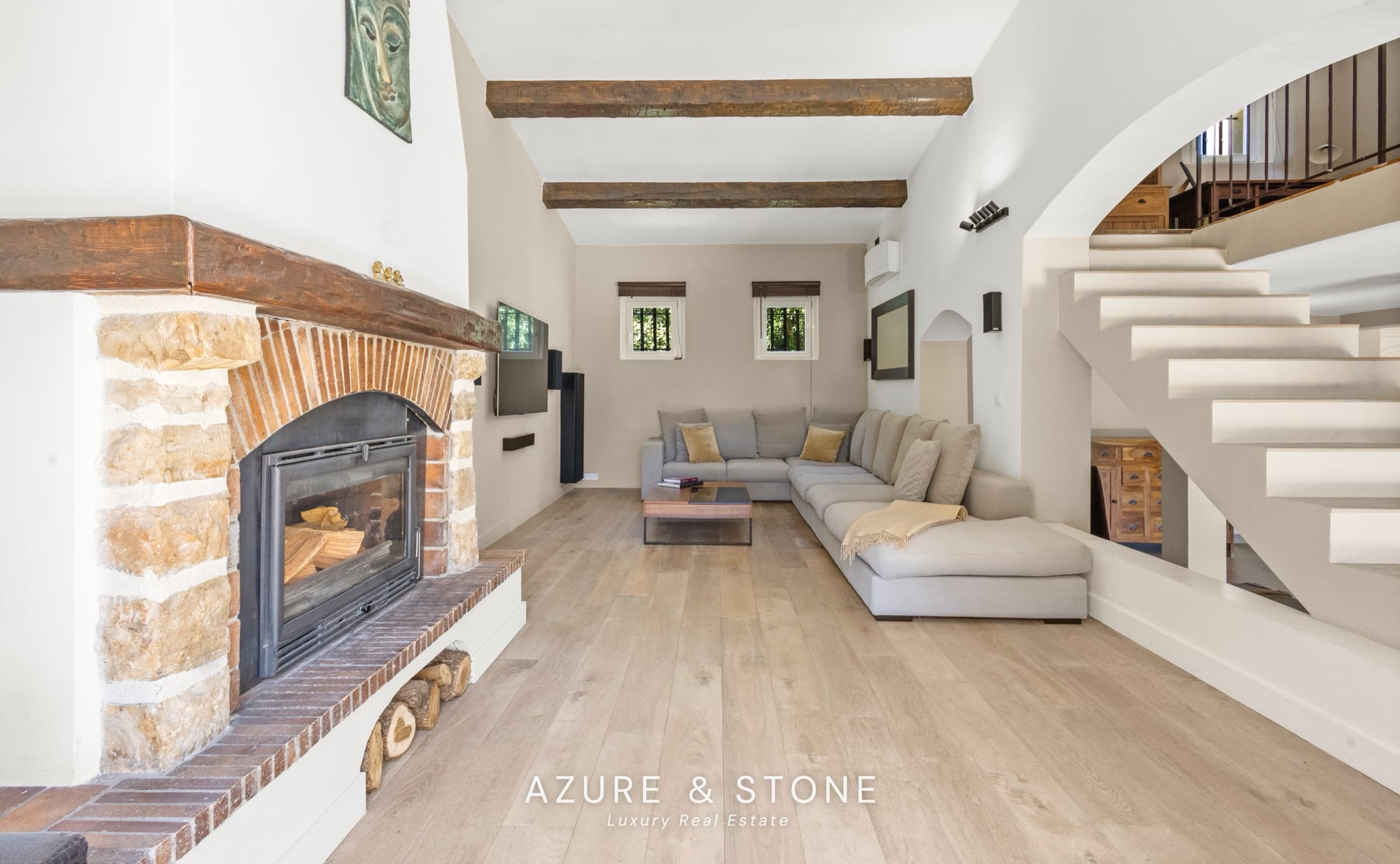 Residence of Exceptional Charm gallery 24