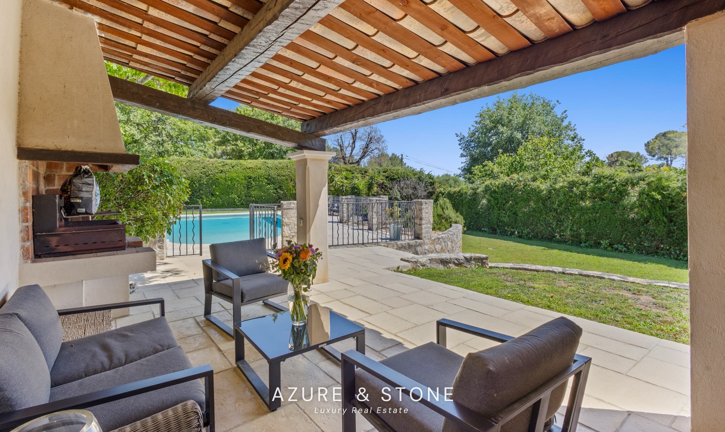 Residence of Exceptional Charm gallery 32