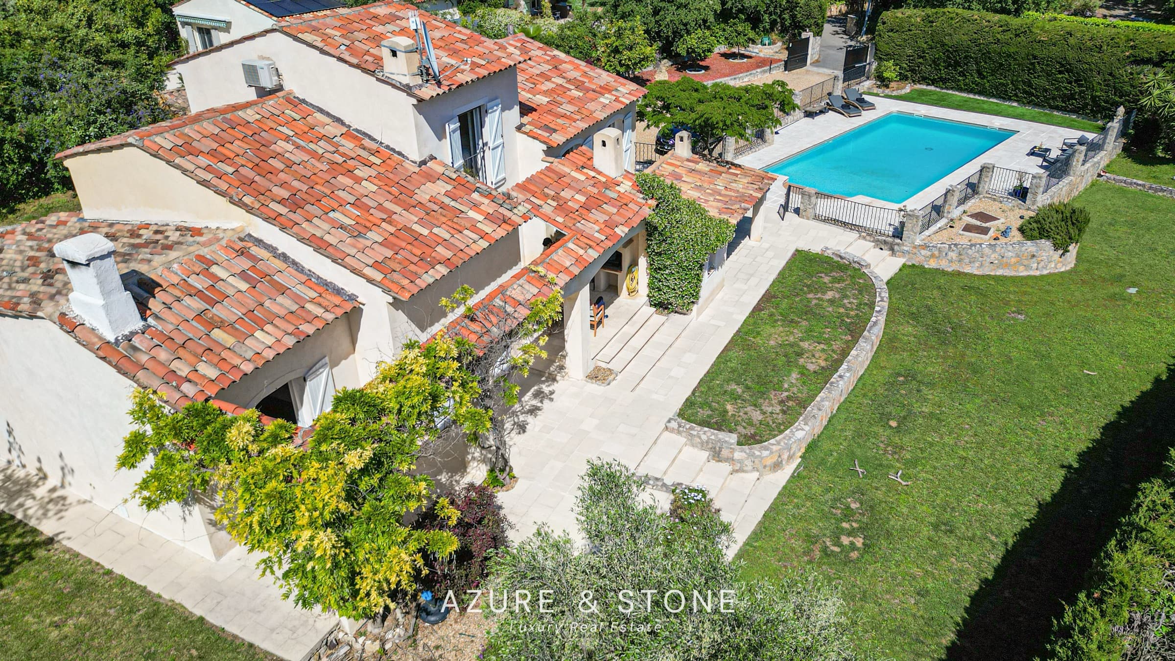 Residence of Exceptional Charm gallery 46