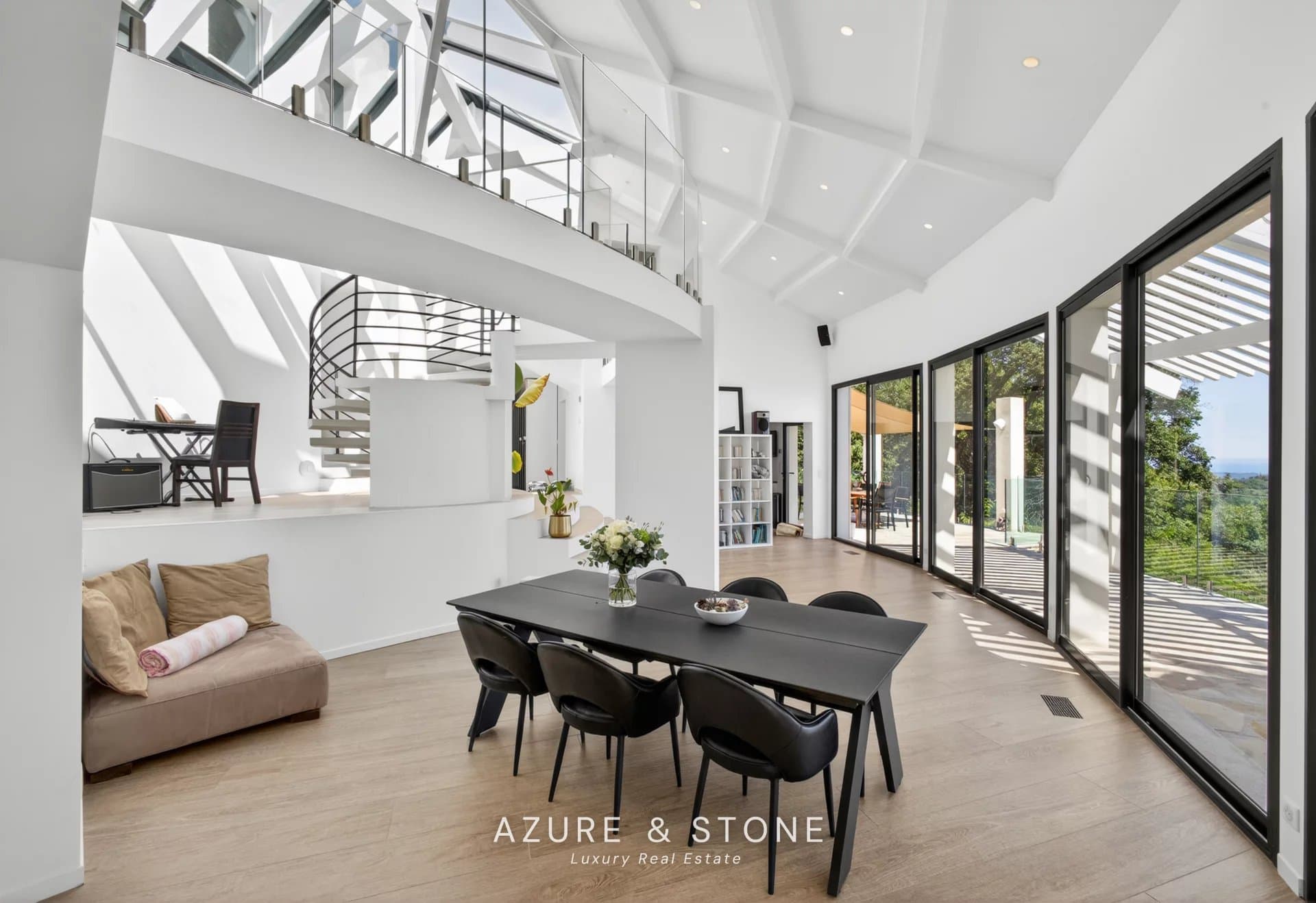 Contemporary Purity gallery 6